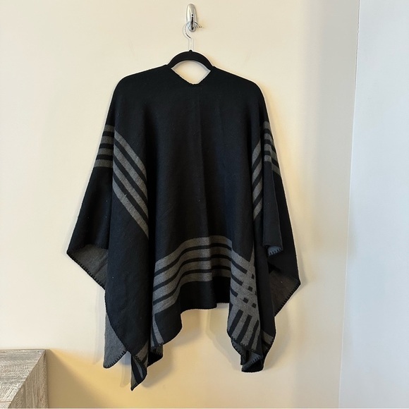 Bb Dakota-Roll With The Ponchos - Picture 3 of 6